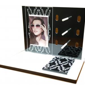 Speciality Stores Acrylic Sunglass Display Stand