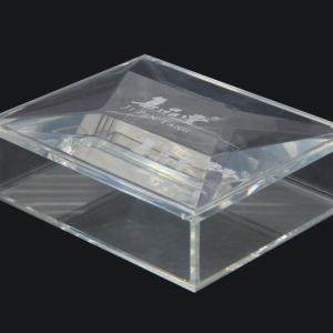 Acrylic gift box