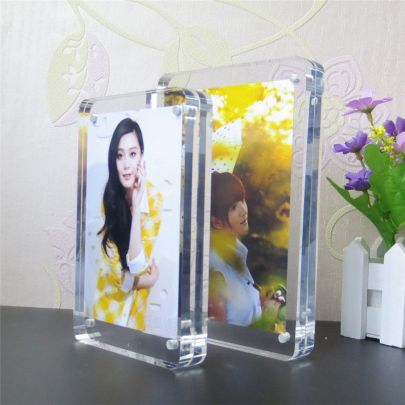 Modern Magnetic Acrylic Photo Frame with Round Corner