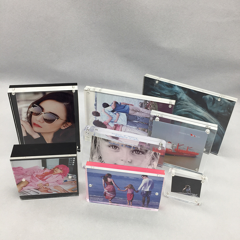 Factory Wholesale Different Sizes Clear Acrylic Block Picture Frame Photo Frame with Magnetic Closure