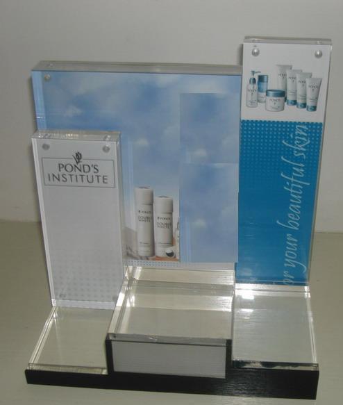 OEM Acrylic Pop Display Retail Cosmetic Counter Stand with Printings