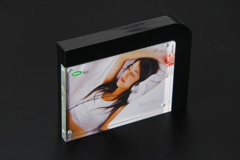 Acrylic photo frame customization