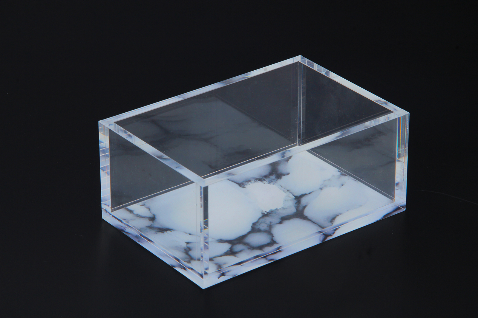 Acrylic storage box