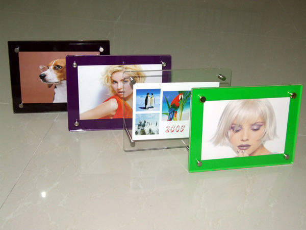 Picture frames / photo frames