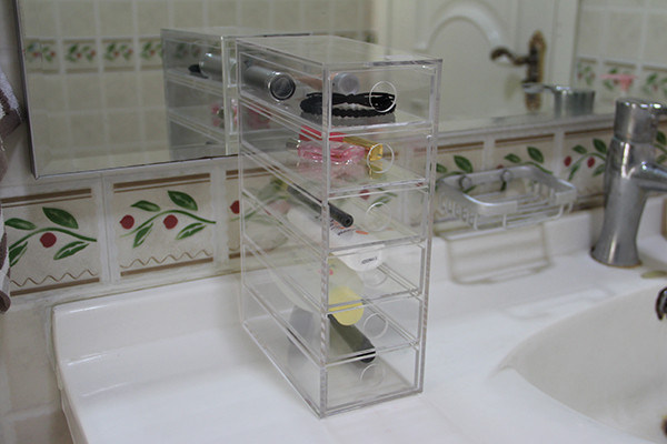 Acrylic Drawer Cabinet Showcase to Hold Vanity, Makeup, Beauty