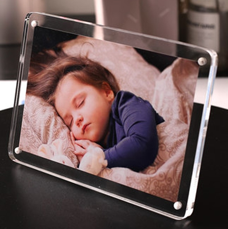 Cheap Acrylic Magnetic Picture Frame