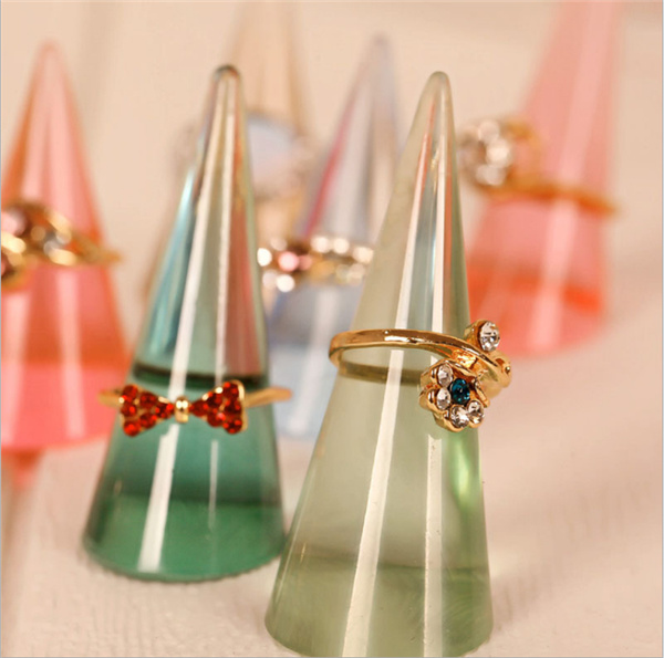 Jewelry Display Shelf Acrylic Ring Holder Jewelry Display Stand