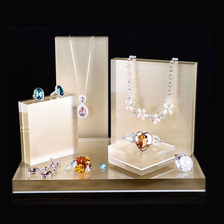 2017 Hot Sale Luxury Fashion Acrylic Jewelry Display Risers, Acrylic Jewelry Display, Plexiglass Jewelry Display