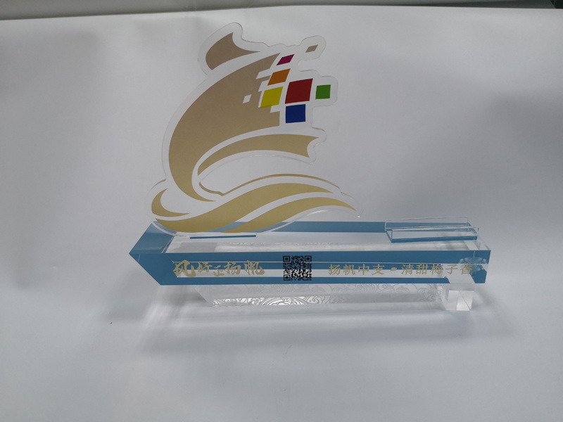 Wholesale Customized Crystal Award Acrylic Trophy