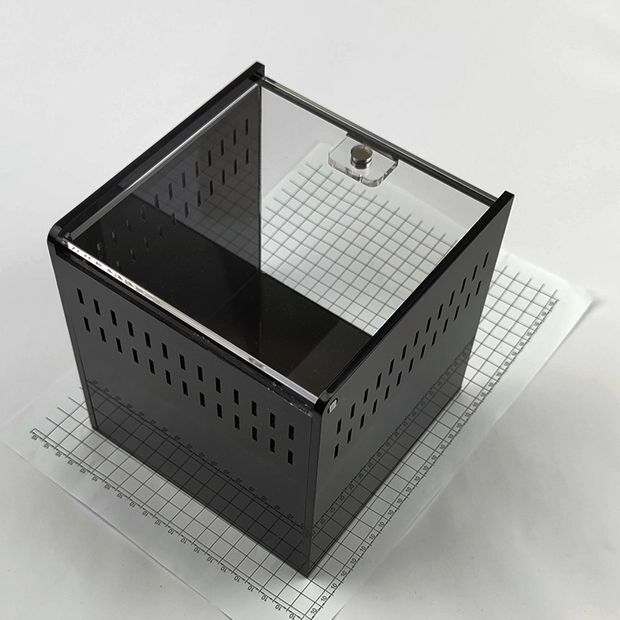 Acrylic Pet Cage Jpg